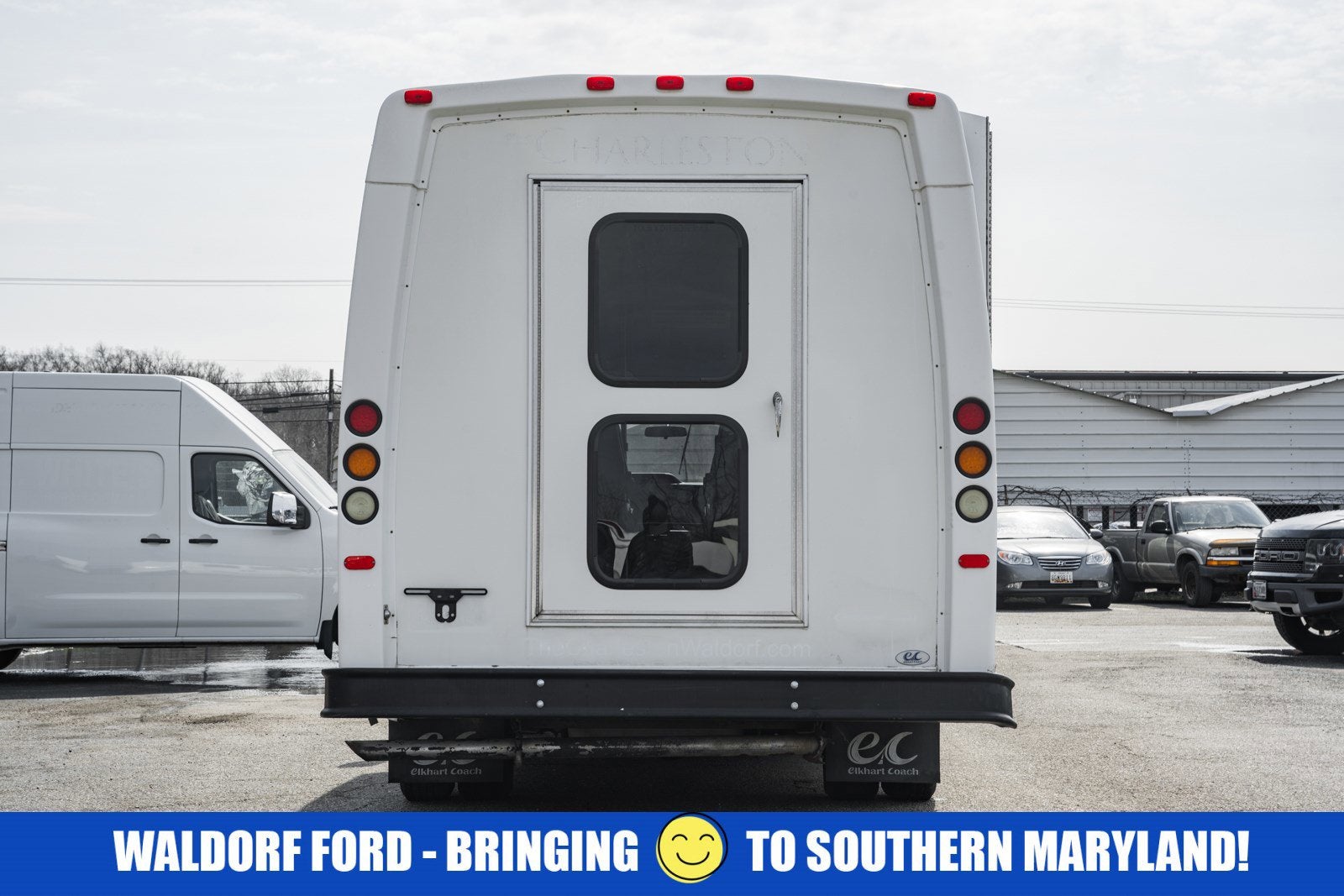 2015 Ford Econoline Commercial Cutaway E-350 Super Duty 138" DRW