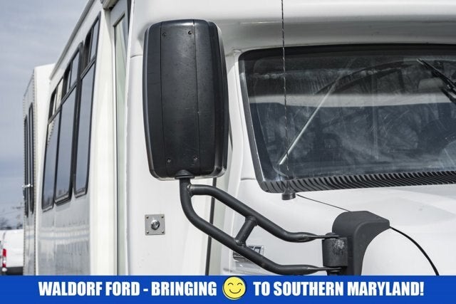 2015 Ford Econoline Commercial Cutaway E-350 Super Duty 138" DRW