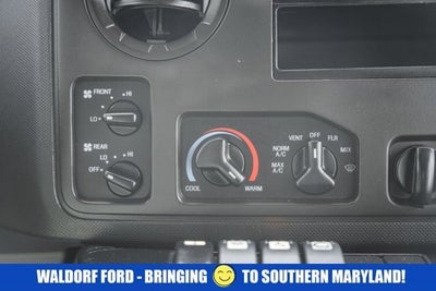 2015 Ford Econoline Commercial Cutaway E-350 Super Duty 138" DRW