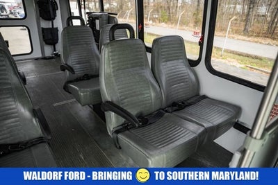 2015 Ford Econoline Commercial Cutaway E-350 Super Duty 138" DRW