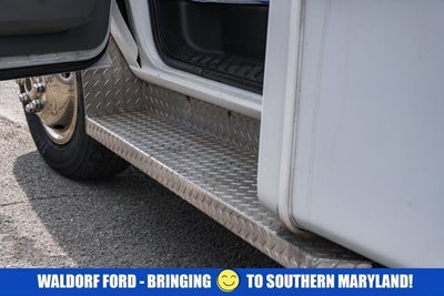 2015 Ford Econoline Commercial Cutaway E-350 Super Duty 138" DRW