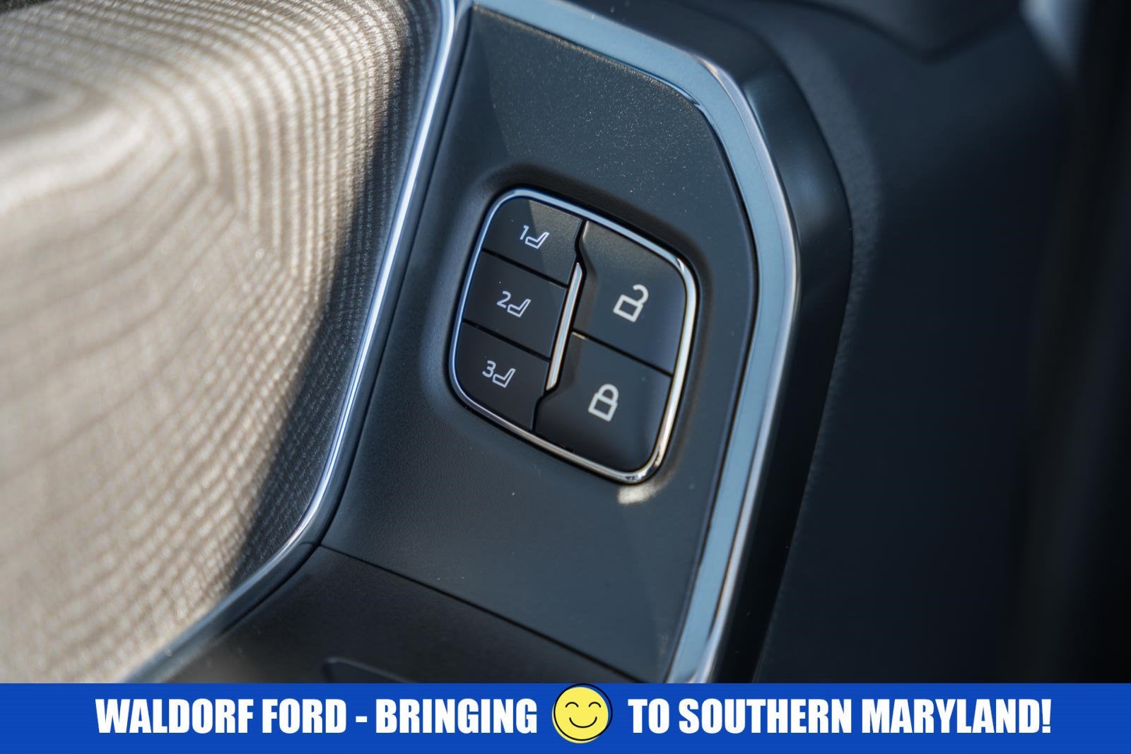 2025 Ford Super Duty F-350 DRW Platinum