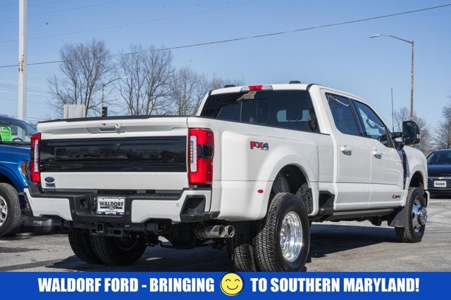 2025 Ford Super Duty F-350 DRW Platinum