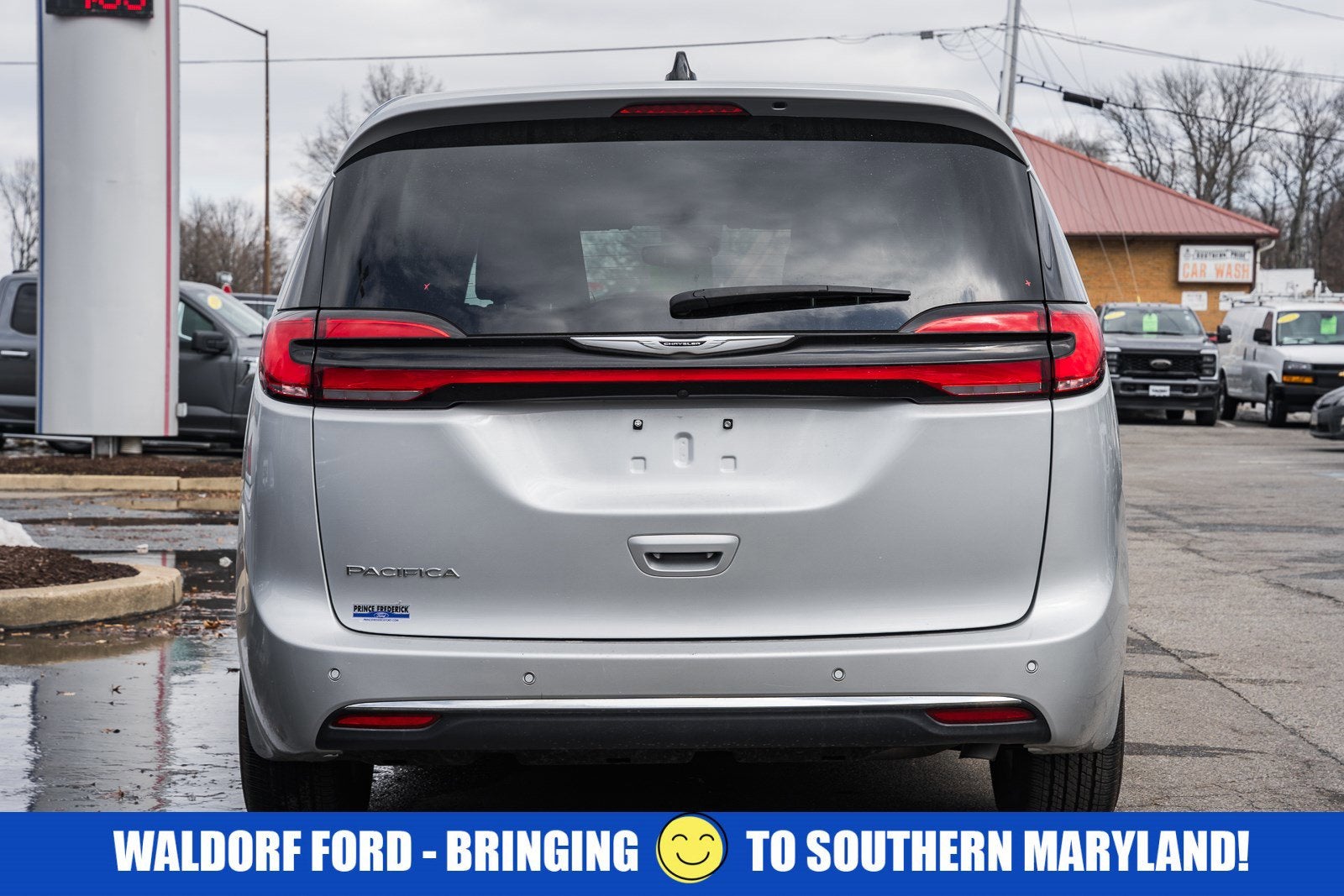 2024 Chrysler Pacifica Touring L