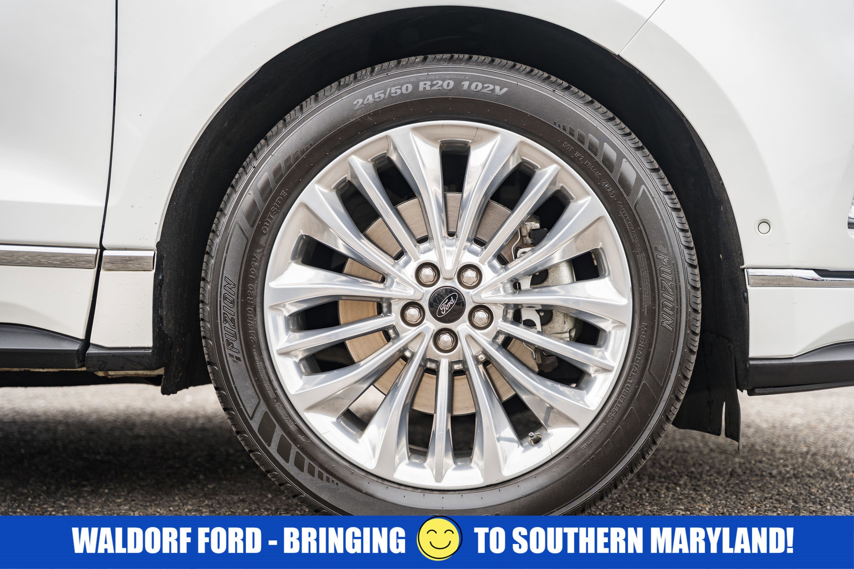 2020 Ford Edge Titanium