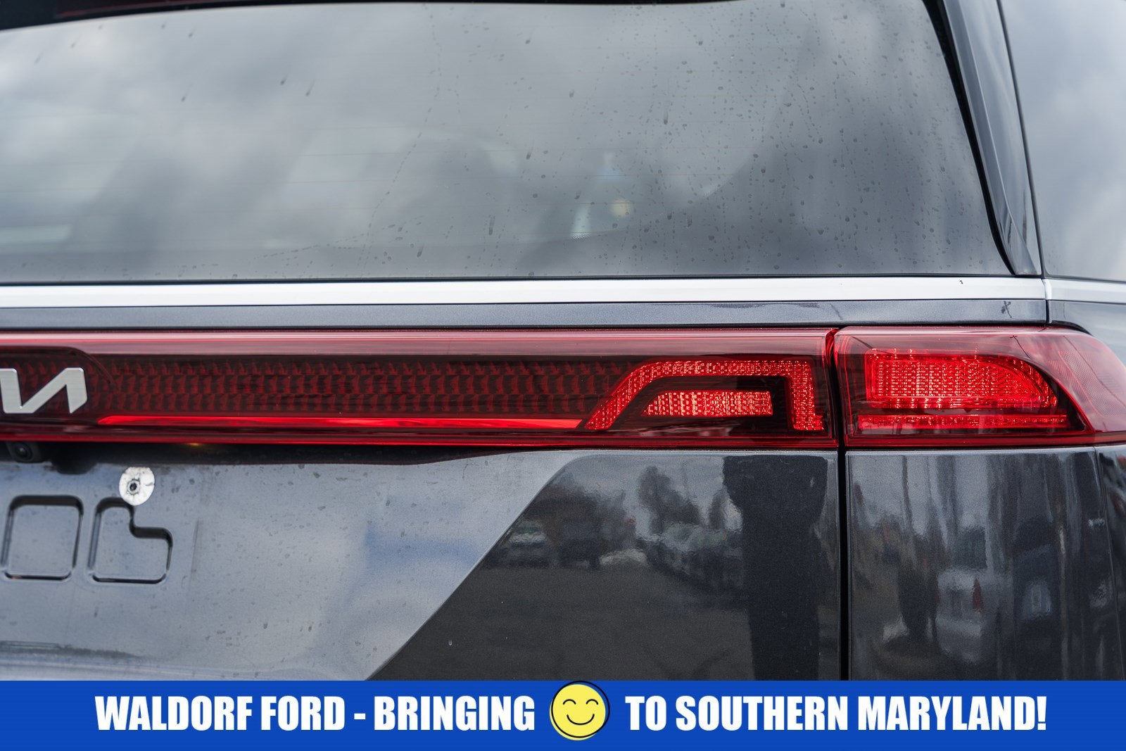 2023 Kia Carnival LX