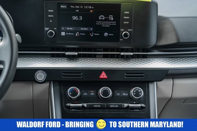 2023 Kia Carnival LX