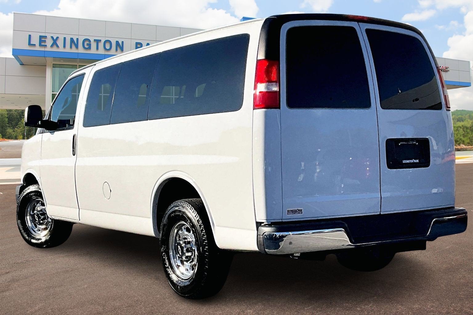 2018 Chevrolet Express Passenger 2500 LT