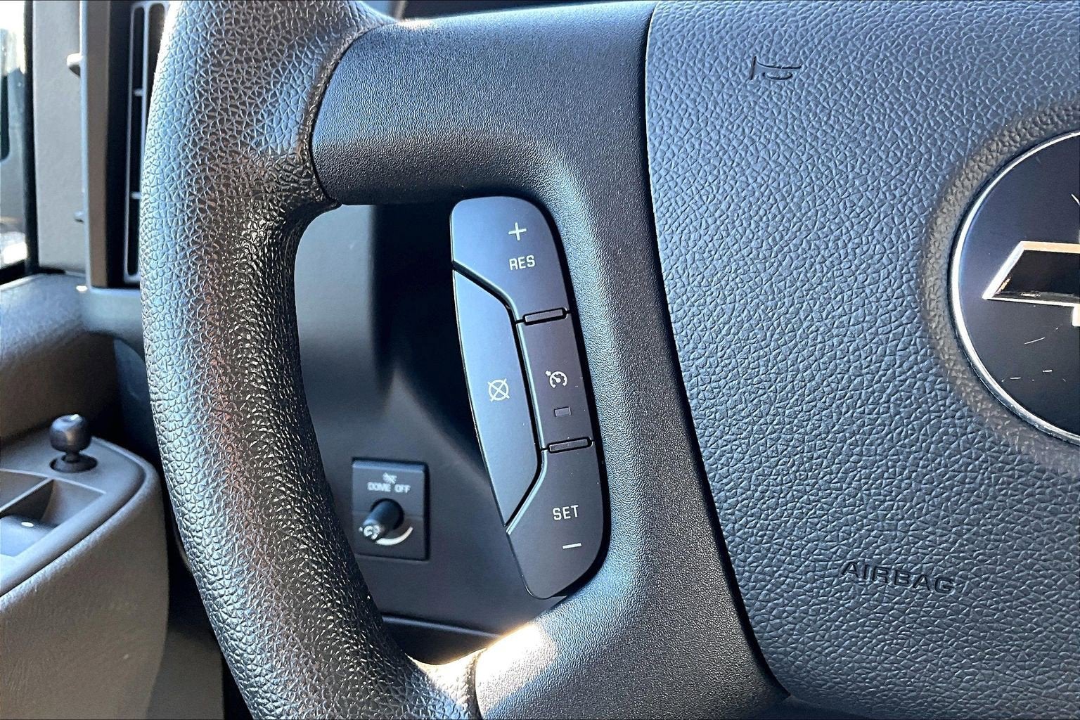 2018 Chevrolet Express Passenger 2500 LT