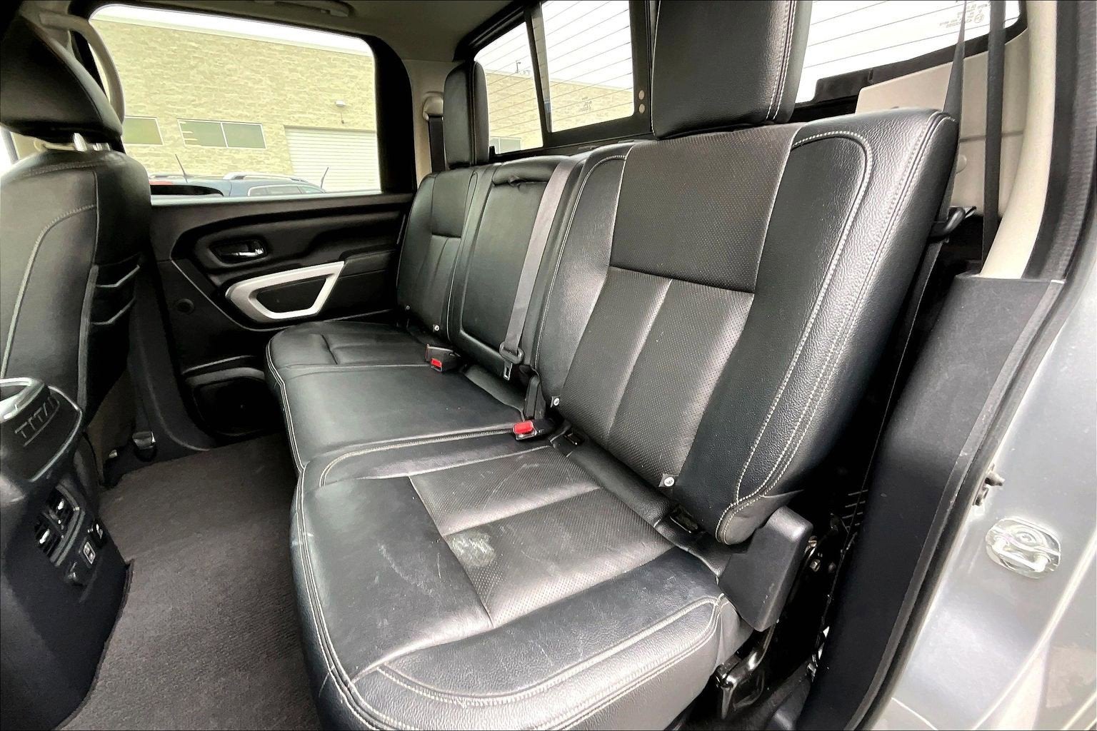 2021 Nissan TITAN Crew Cab SL 4x4