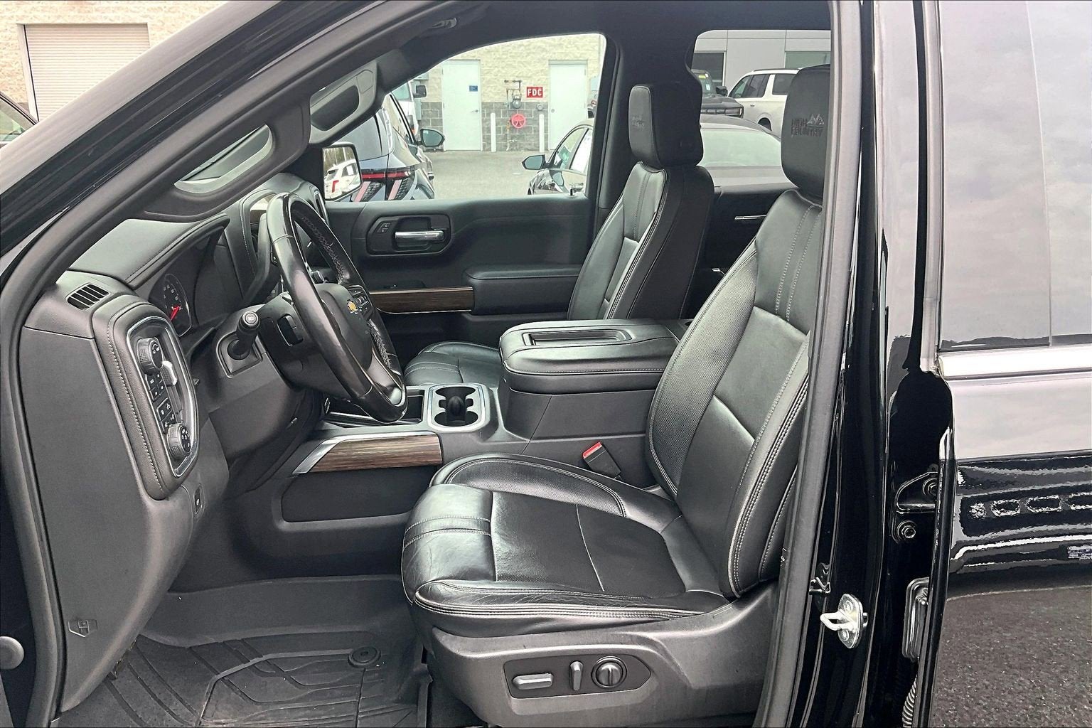 2022 Chevrolet Silverado 1500 LTD High Country