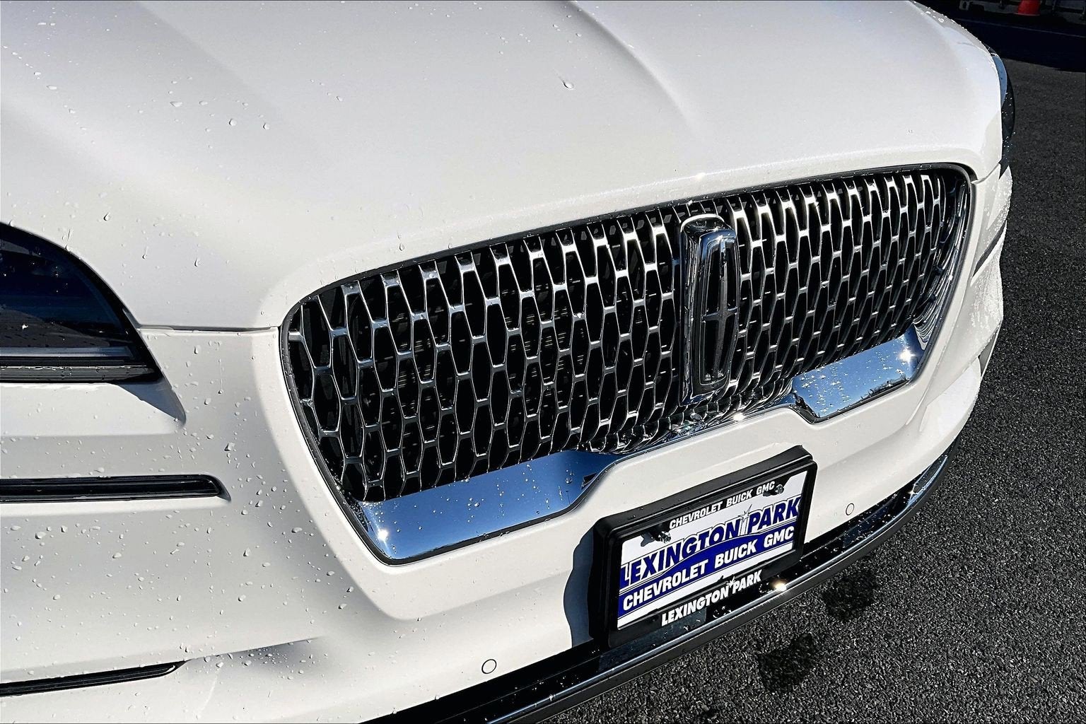 2022 Lincoln Aviator Standard