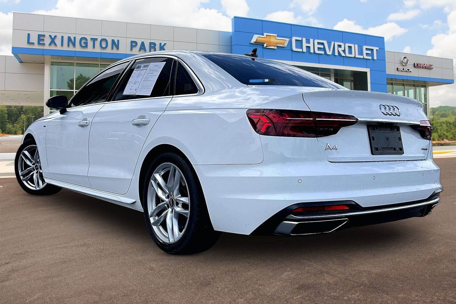 2023 Audi A4 Premium Plus 45 TFSI S line quattro S tronic