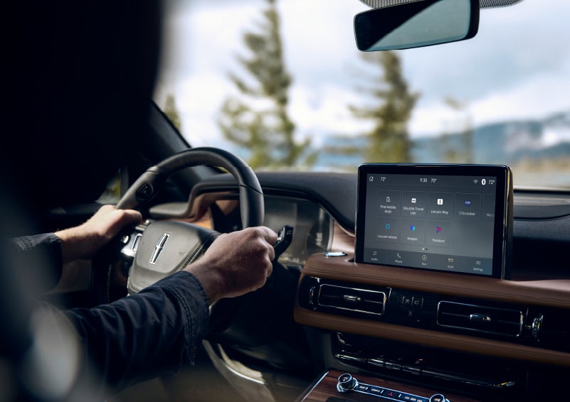 The center touch screen in a 2024 Lincoln Aviator® SUV is shown | Lexington Park Ford Lincoln in California MD