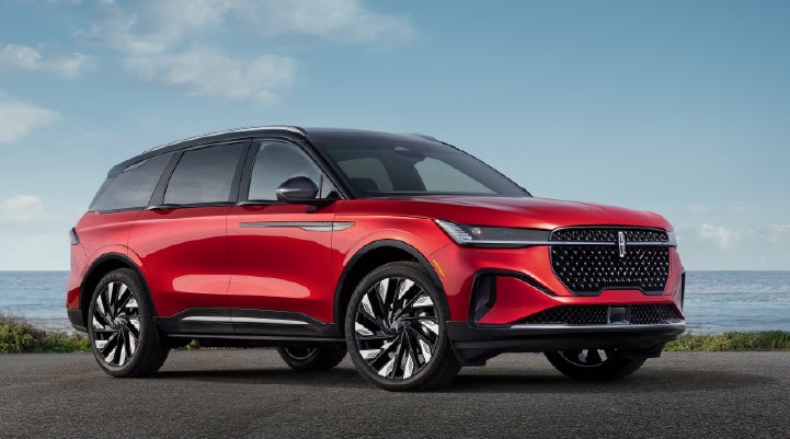 A 2026 Lincoln Nautilus® Reserve model is shown with the stylish available Jet Appearance Package. | Lexington Park Ford Lincoln in California MD